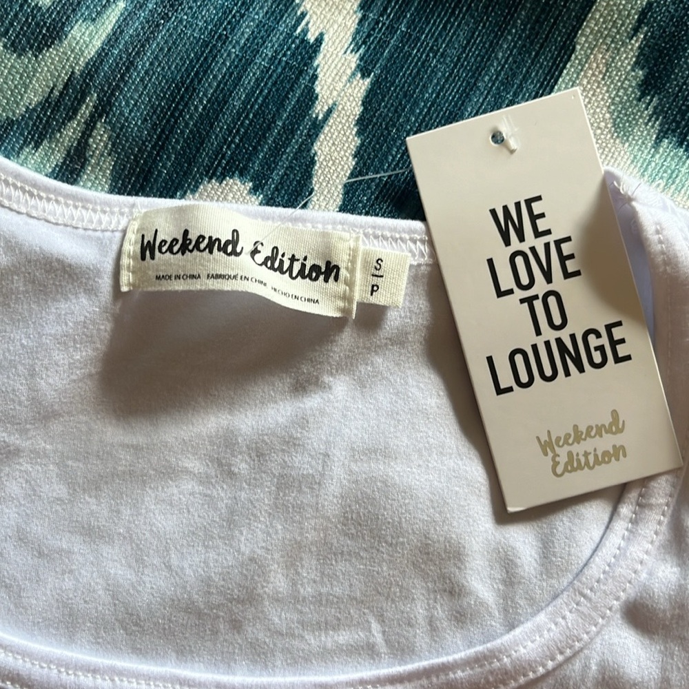 Two Weekend Edition tops. Size: small - Picture 7 of 9